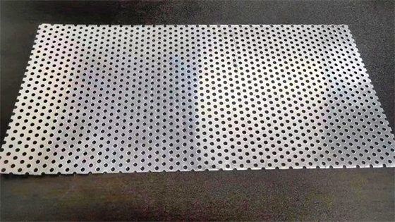 διατρυπημένο αργίλιο φύλλο AA1060, AA1100, AA3003 0.8mm γραπτό